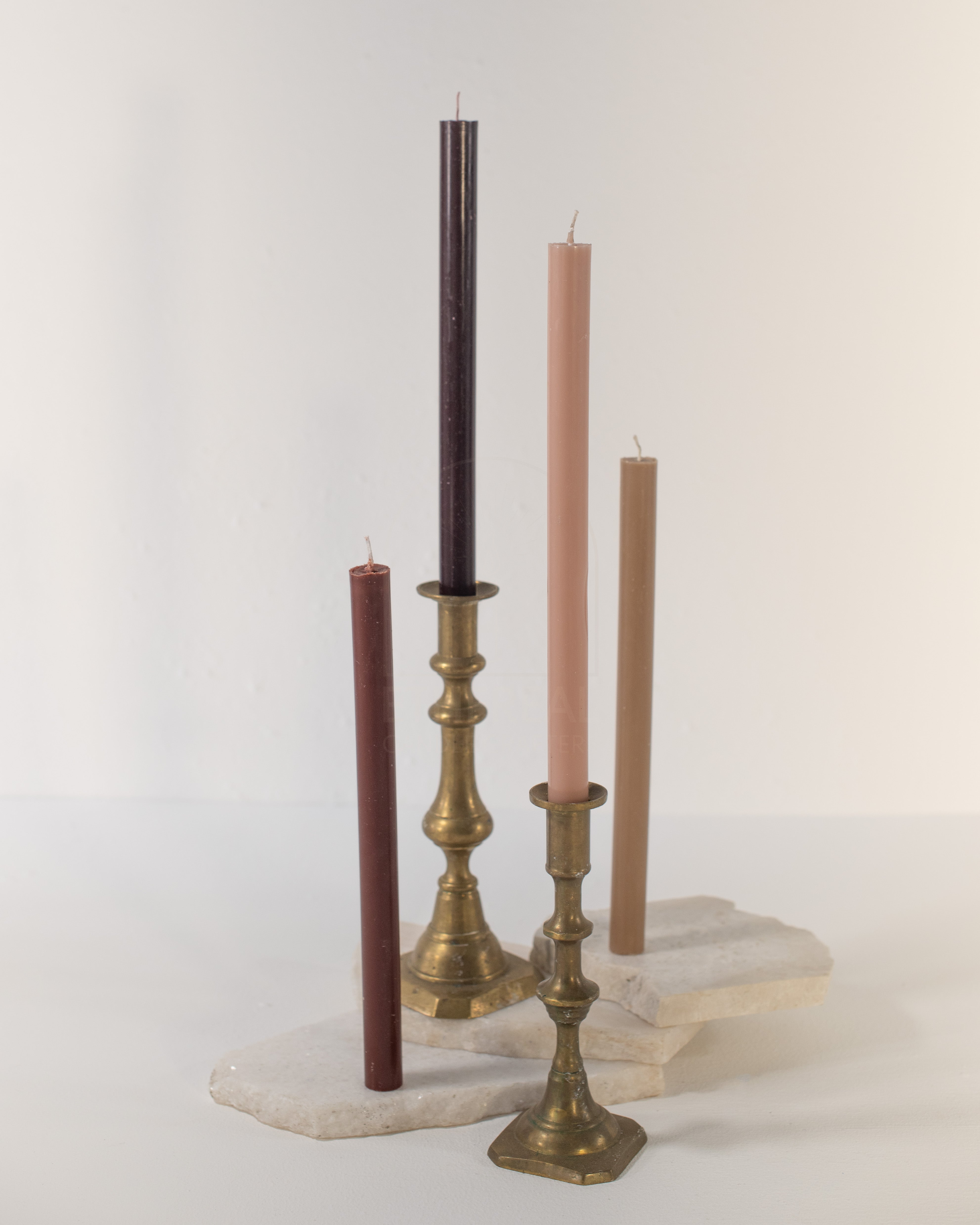Round dinner candles