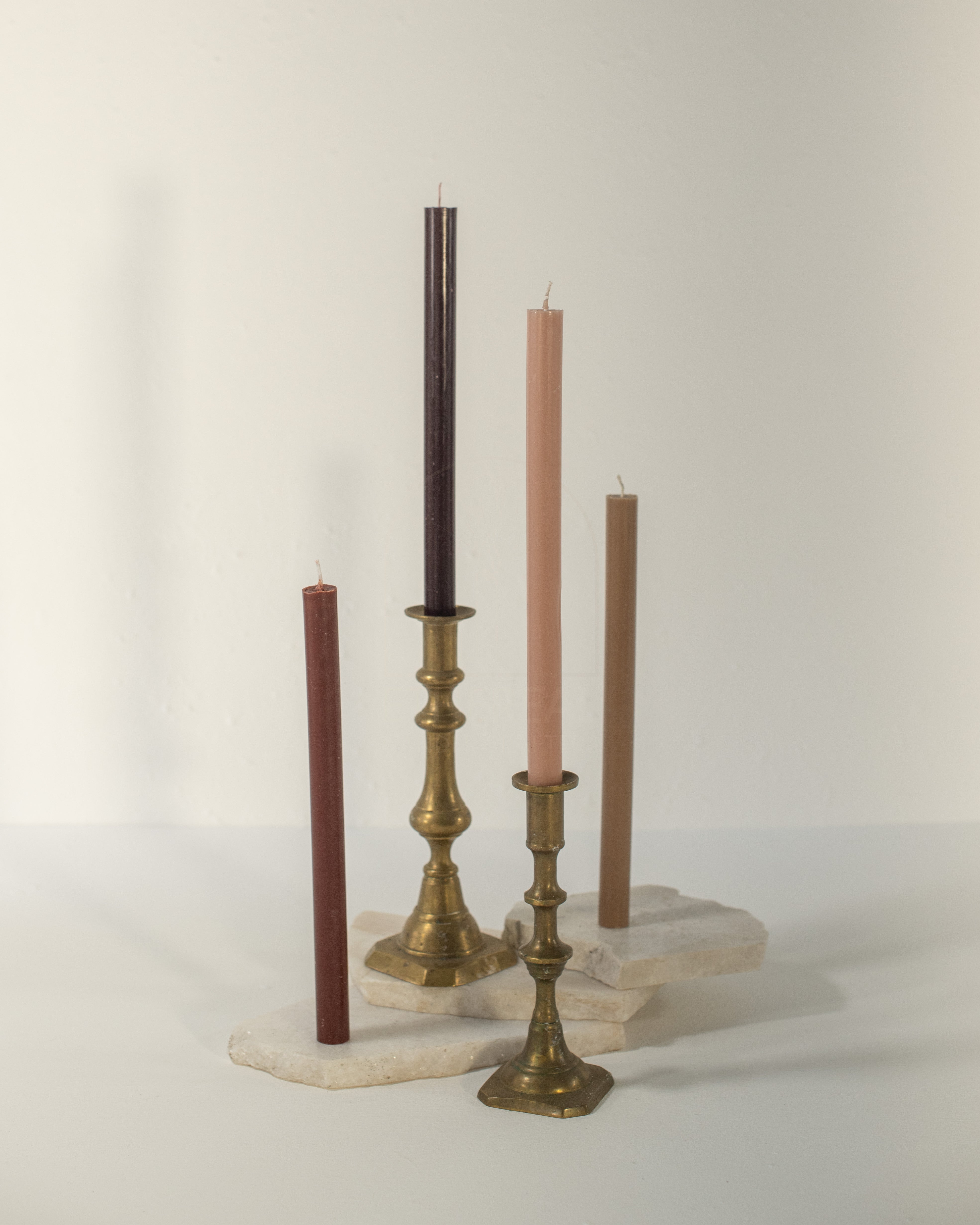 Round dinner candles